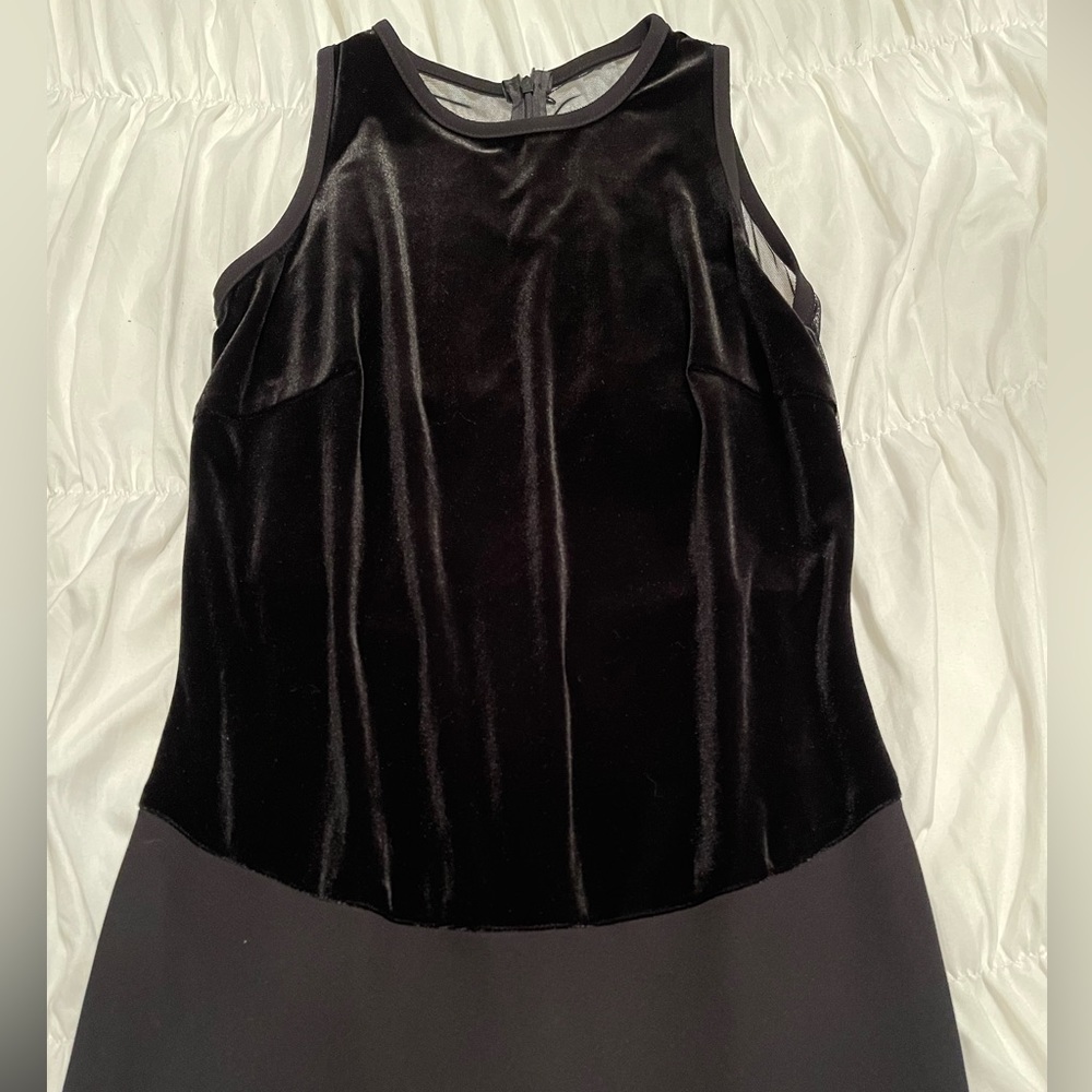 Women’s Used Onyx Nite Long Black Dress Size 6